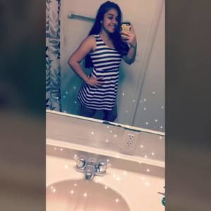 Meet your Posher, Ofelia